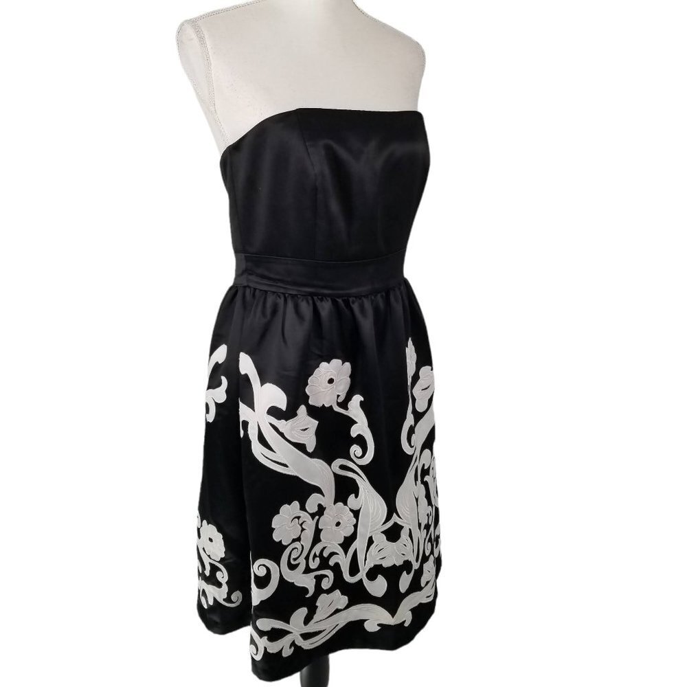 White House Black Market Strapless Fit & Flare Applique Party Cocktail D…